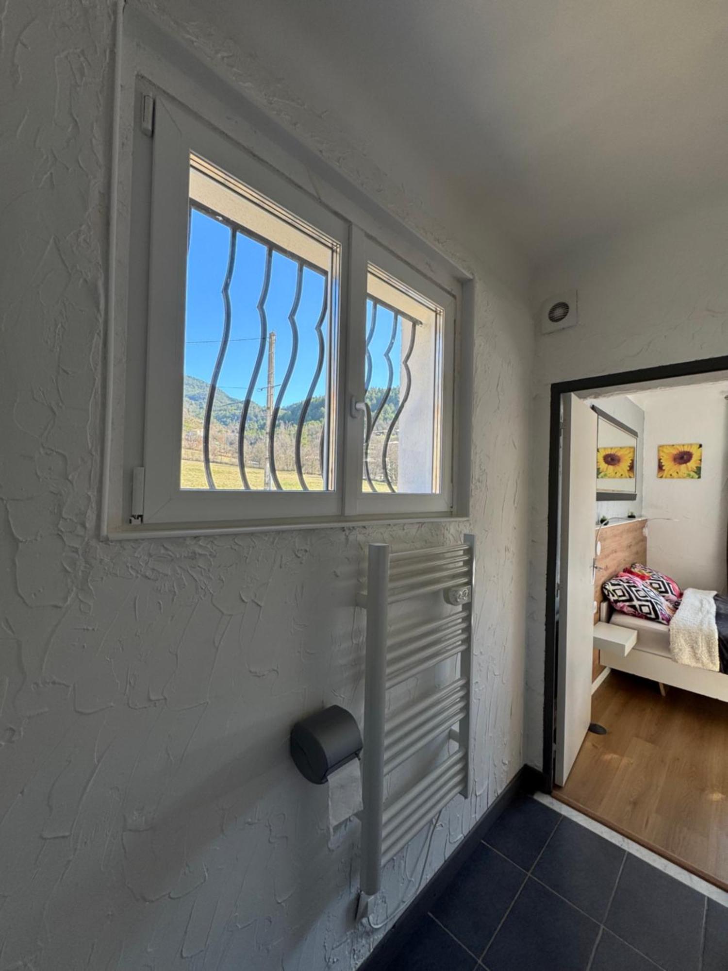 Bnb Castellane Chambre D'Hotes B&B Eksteriør bilde