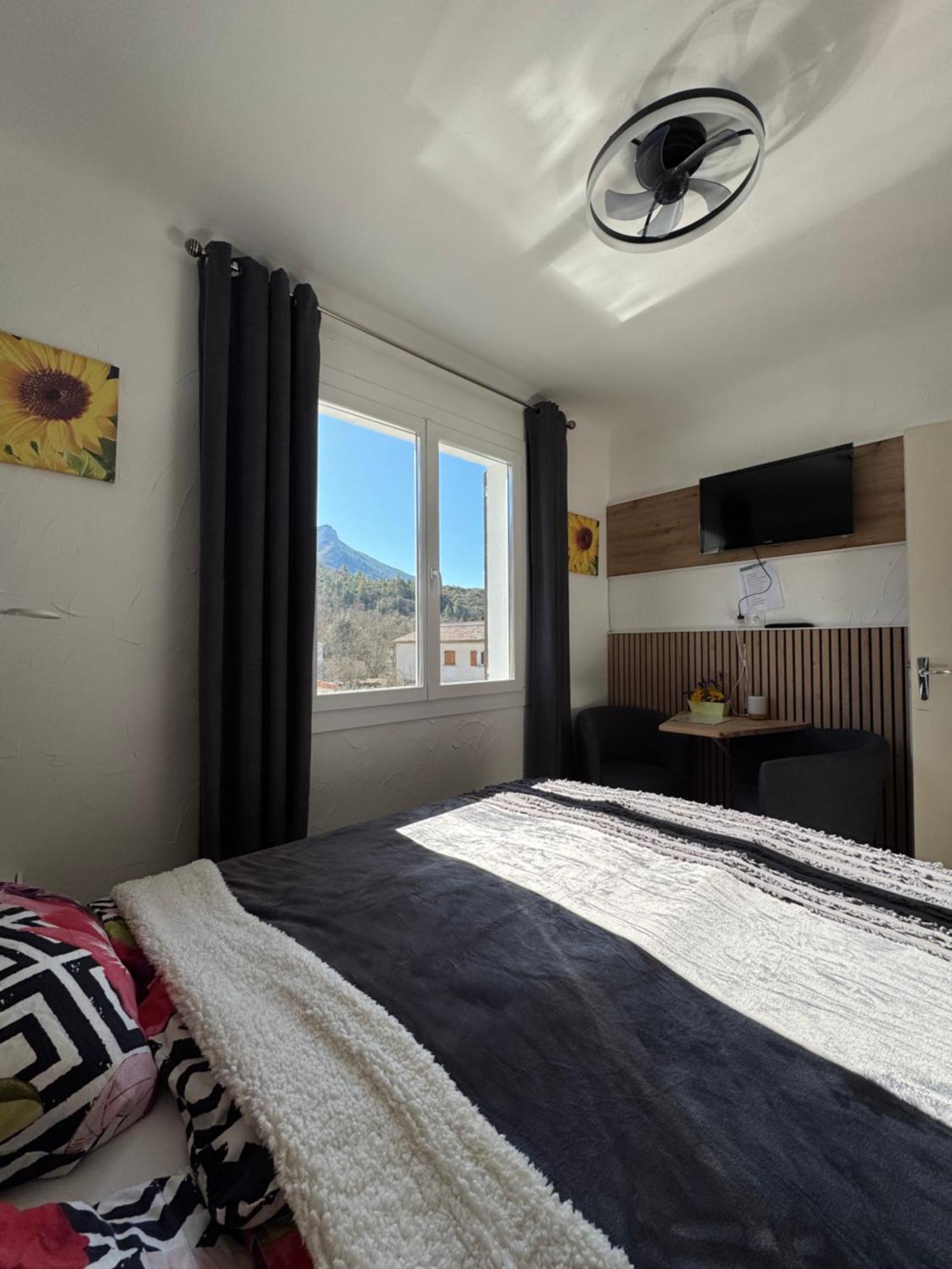 Bnb Castellane Chambre D'Hotes B&B Eksteriør bilde